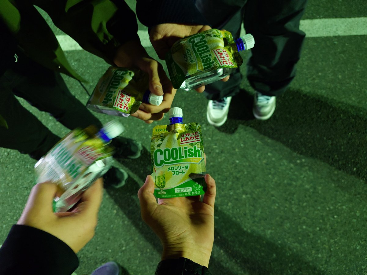 るーでる tweet media