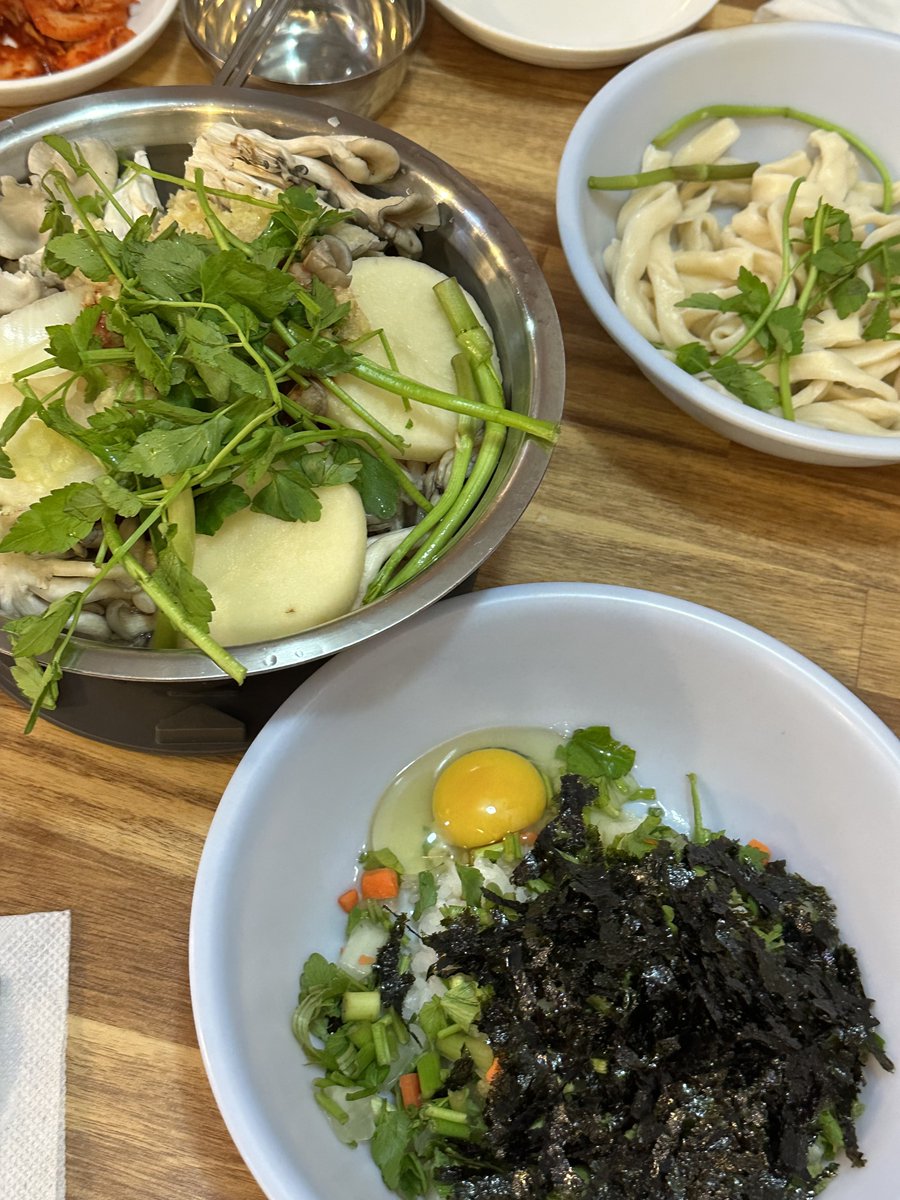 됒먹밥 tweet media