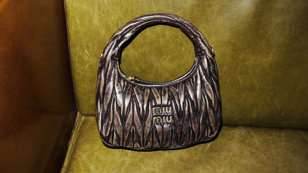 shop_lxuri's tweet photo. Playful. Bold. Unmistakably Miu Miu.
Discover the ultimate style edit at Mytheresa—where modern femininity meets rebellious luxury.
From statement bags to iconic ready-to-wear, this is fashion with attitude. https://t.co/p5ayhdfRL1
#MiuMiu #LuxuryFashion #Mytheresa #LXURI https://t.co/2fpktM8dip