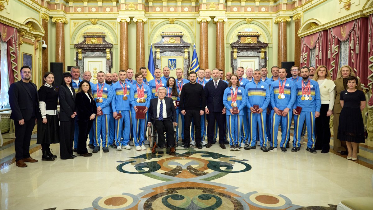 Volodymyr Zelenskyy / Володимир Зеленський tweet media