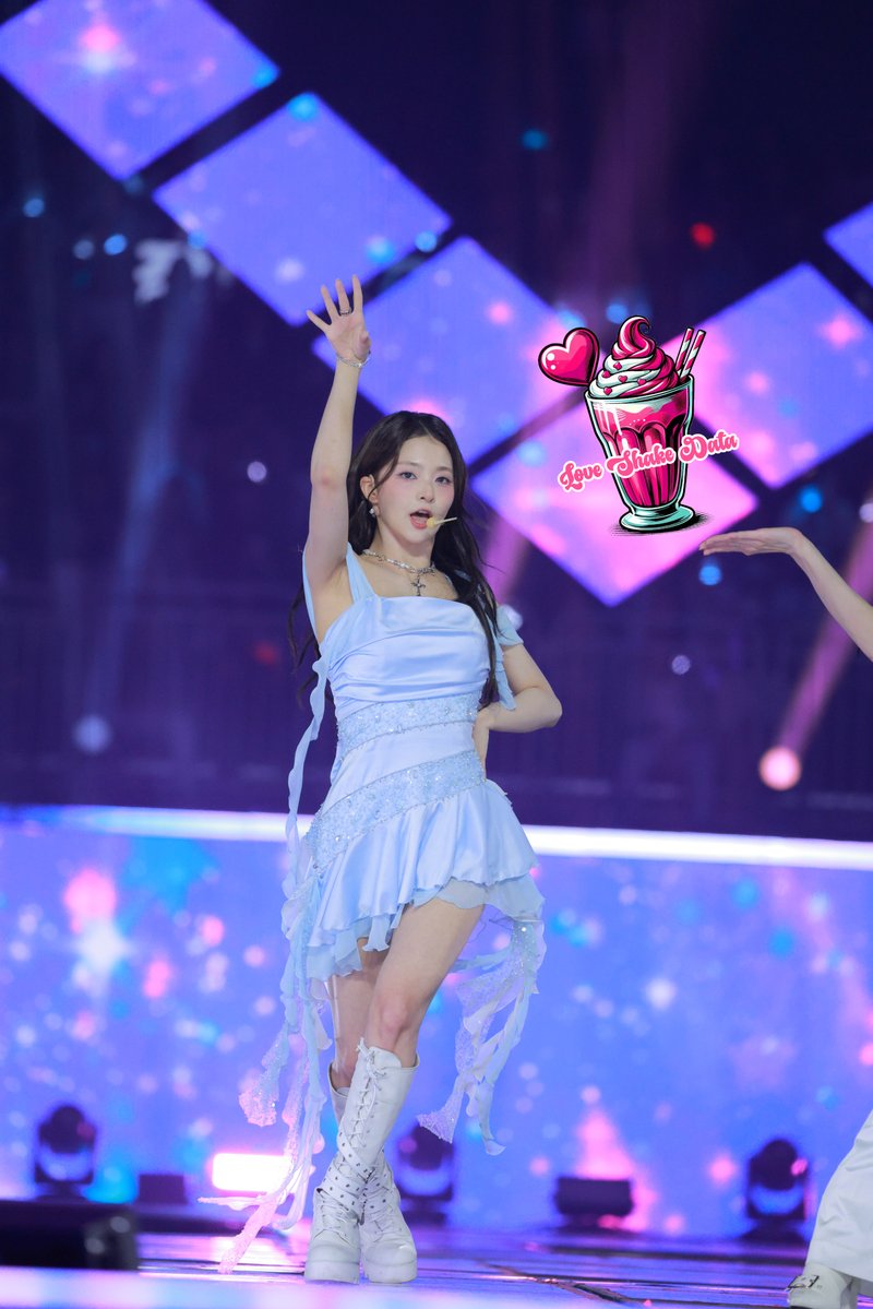 Love Shake Data tweet media