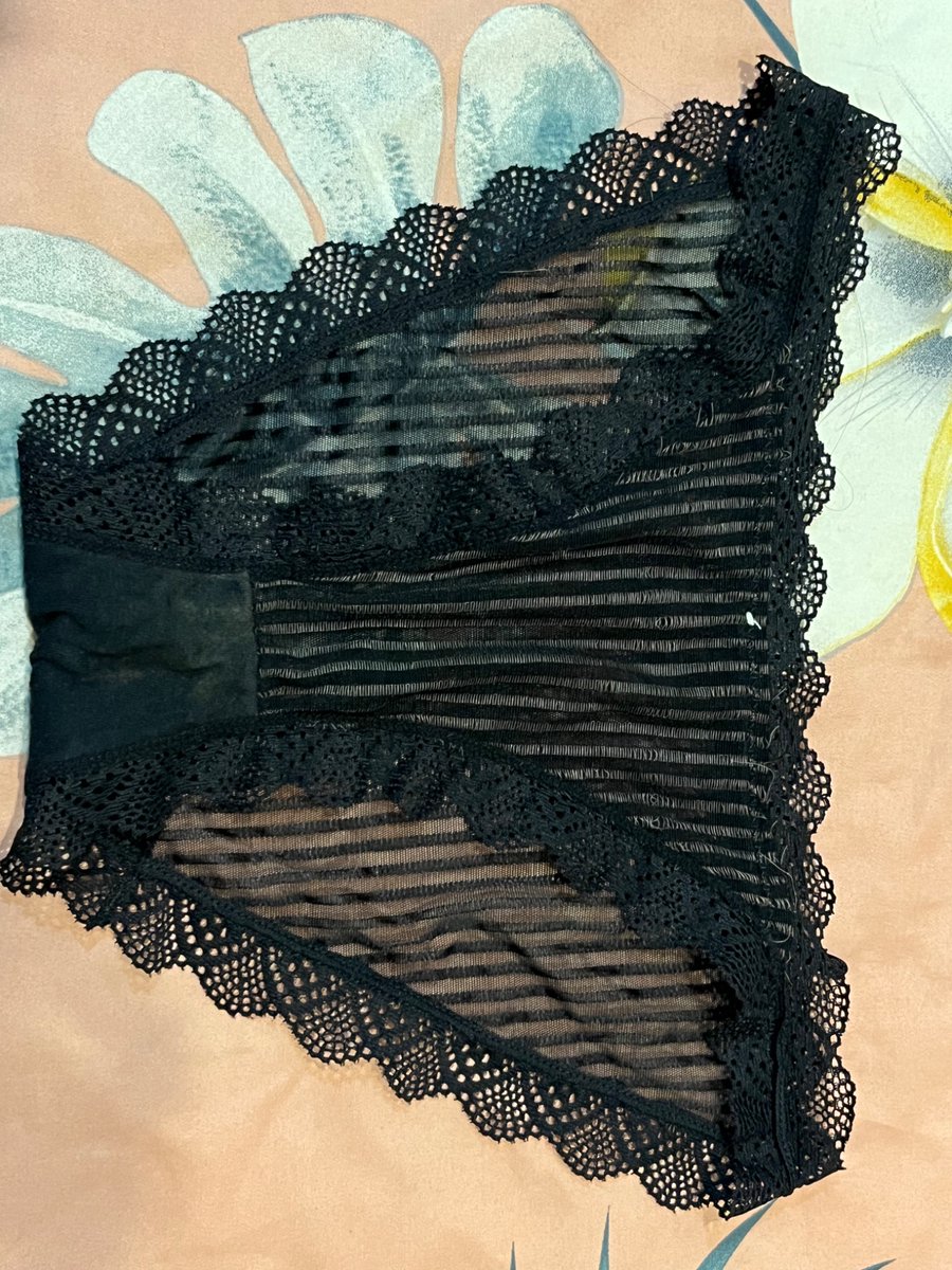 WARNING ! tweet media