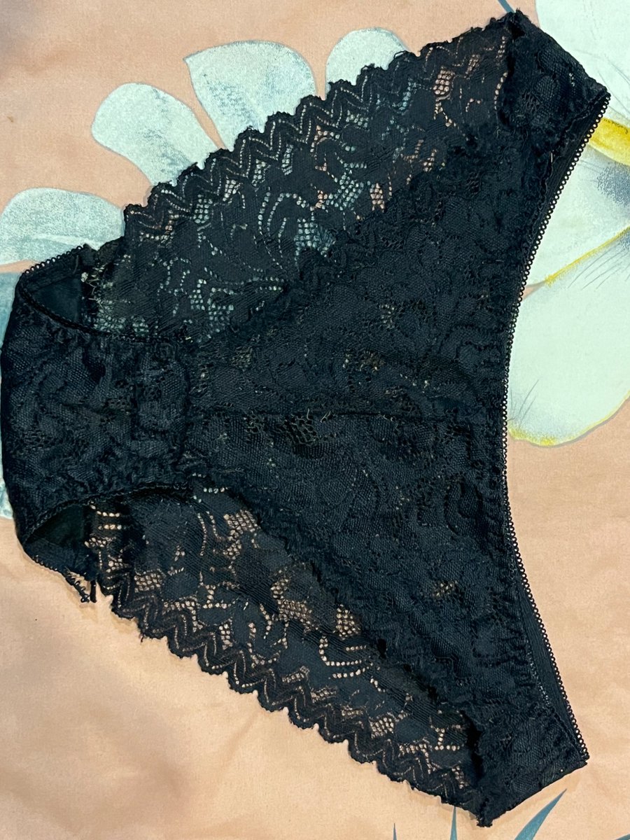 WARNING ! tweet media