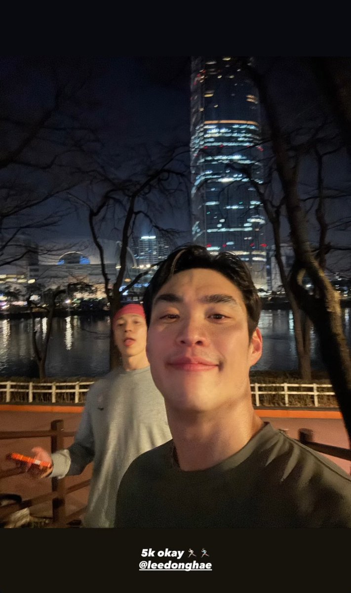 ؘDonghae tweet media