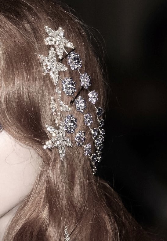 𝓇𝑜𝓈𝒾𝑒 tweet media