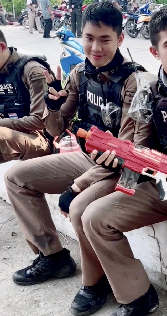 uniform men police suit tweet media