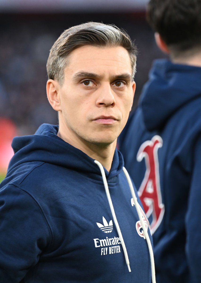 Arsenal FR tweet media