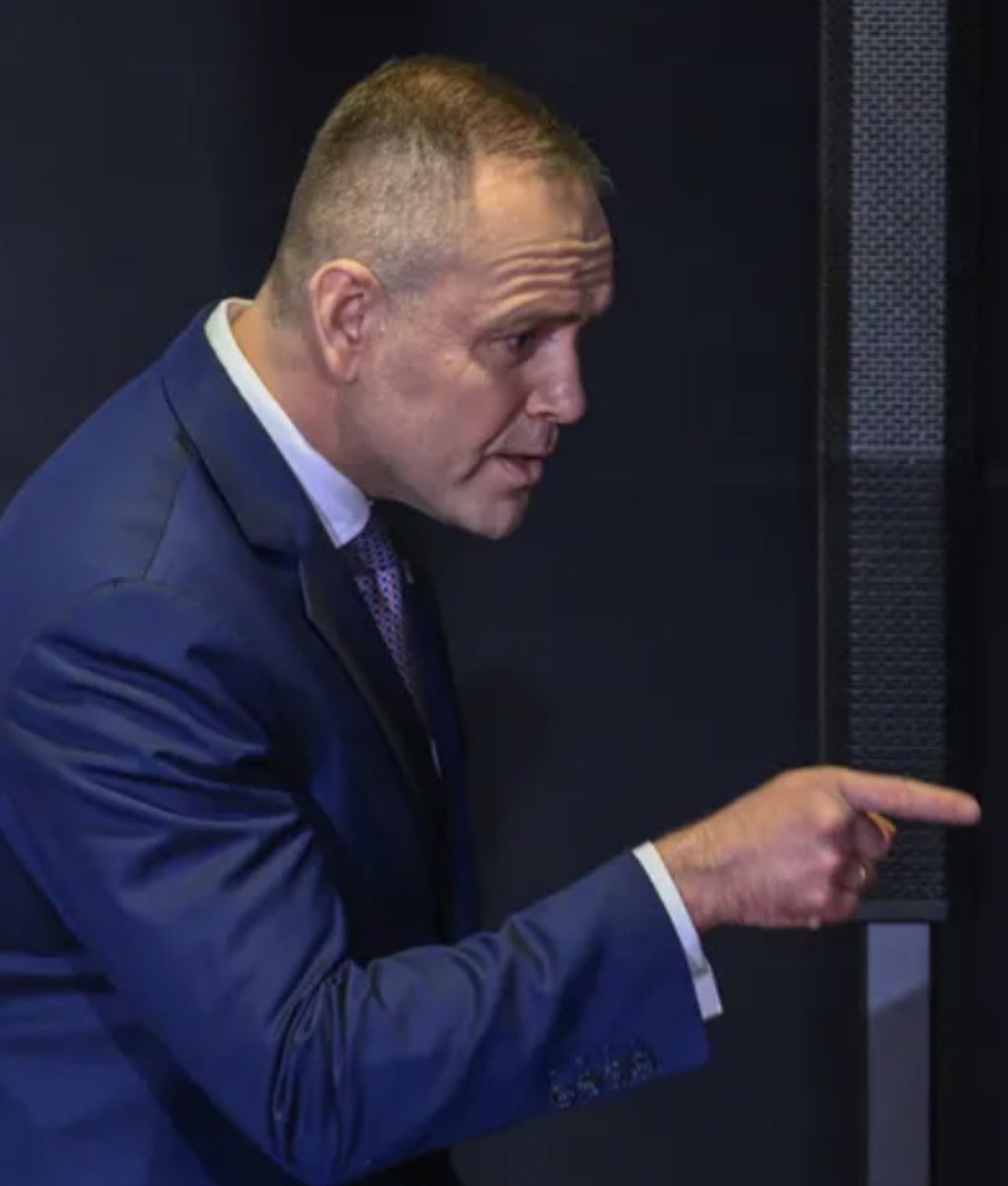 Lola-Anna tweet media