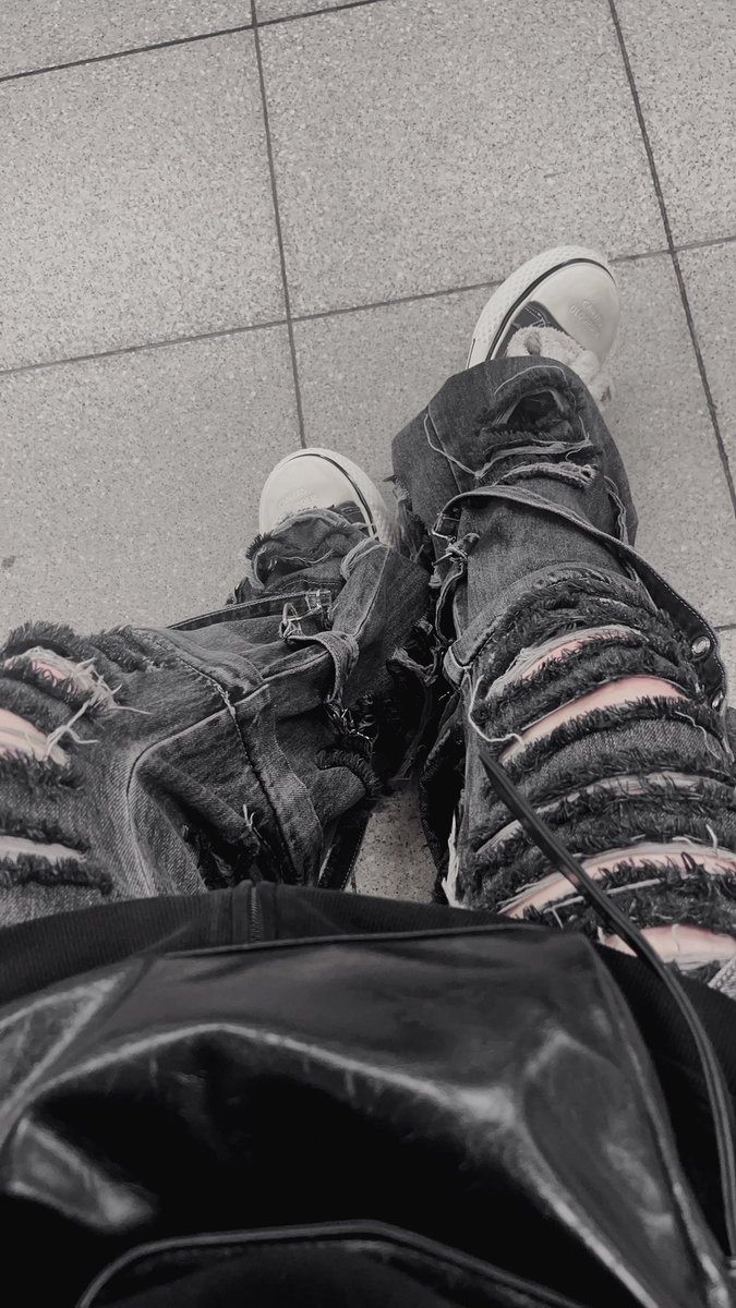 zerocaltsu's tweet photo. havent reached over 10k steps in so long dude https://t.co/Ru1cjVDqQI