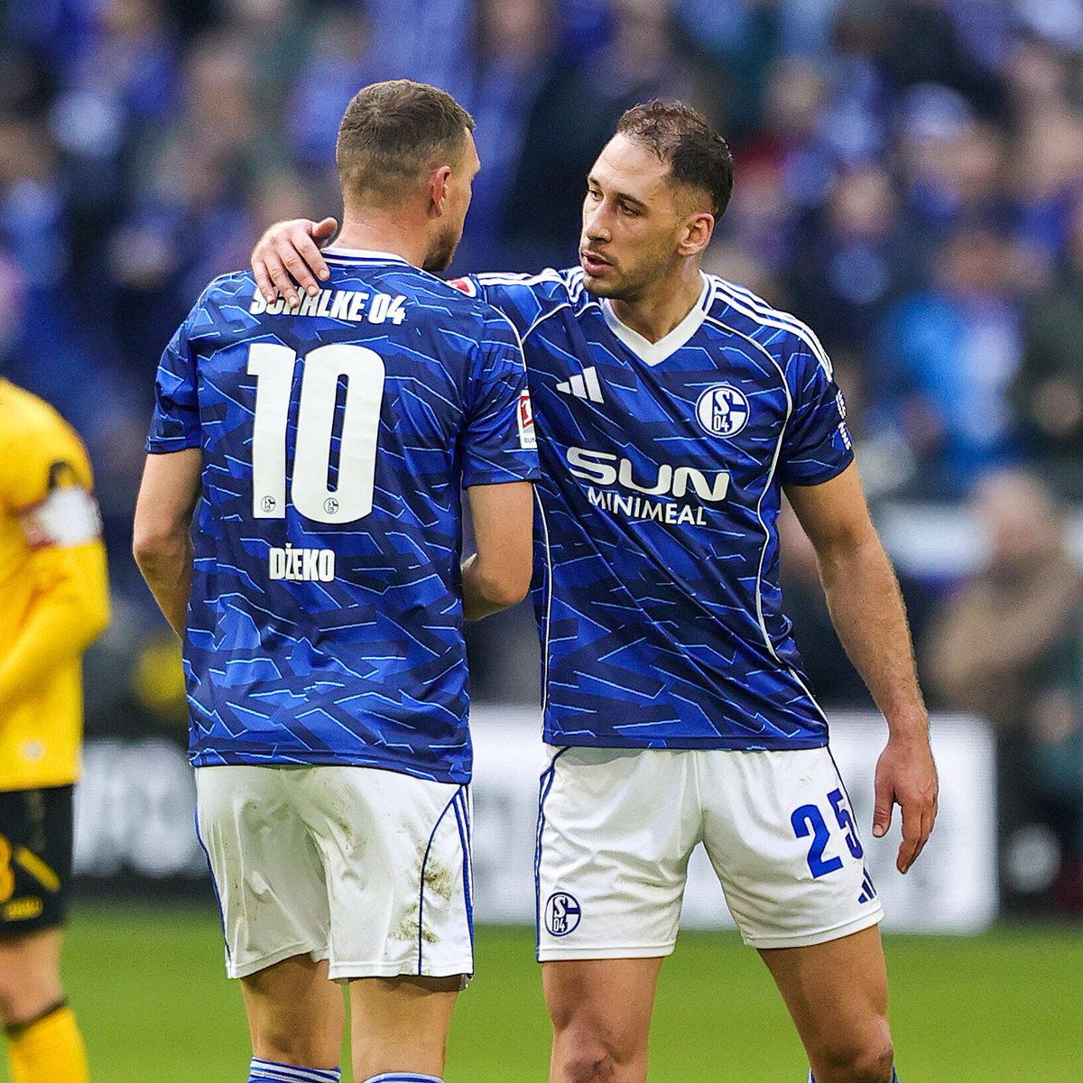 FC Schalke 04 tweet media