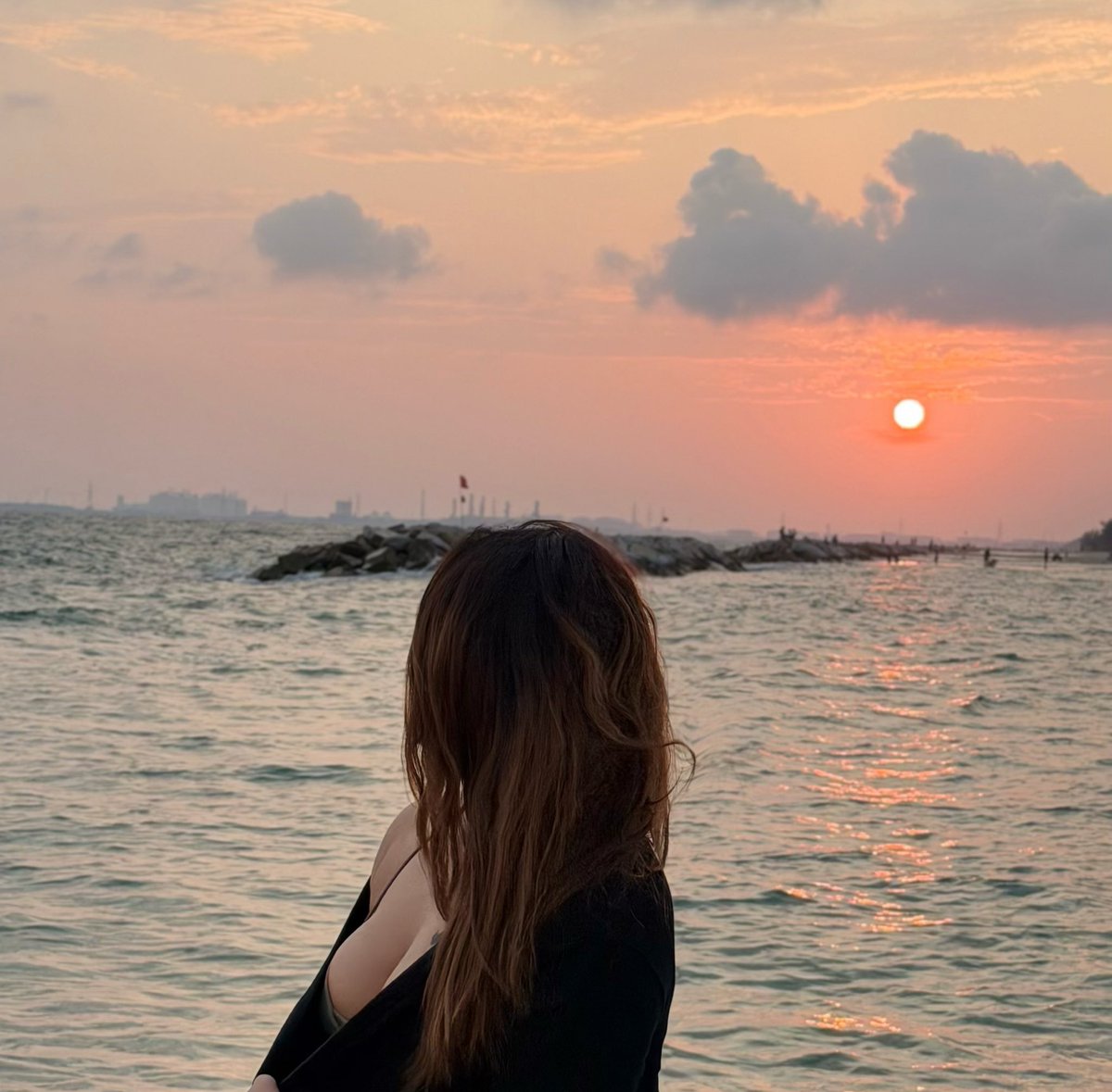 s0damnh0t's tweet photo. 🌊 https://t.co/mDETKvDFsY