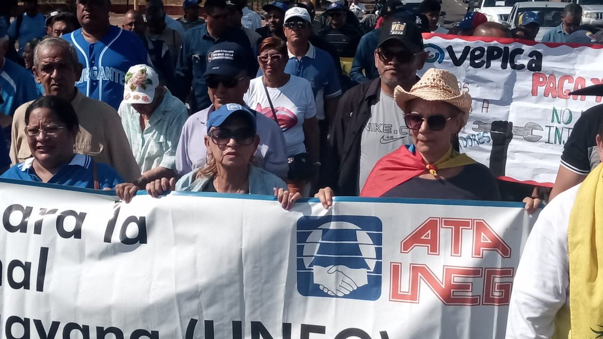 #CiudadGuayana
Trabajadores se Movilizaron hasta la Inspectoria del Trabajo a Exigir Respuestas a sus Demandas Salariale.
#VenezuelaLibre #SalariosDignos