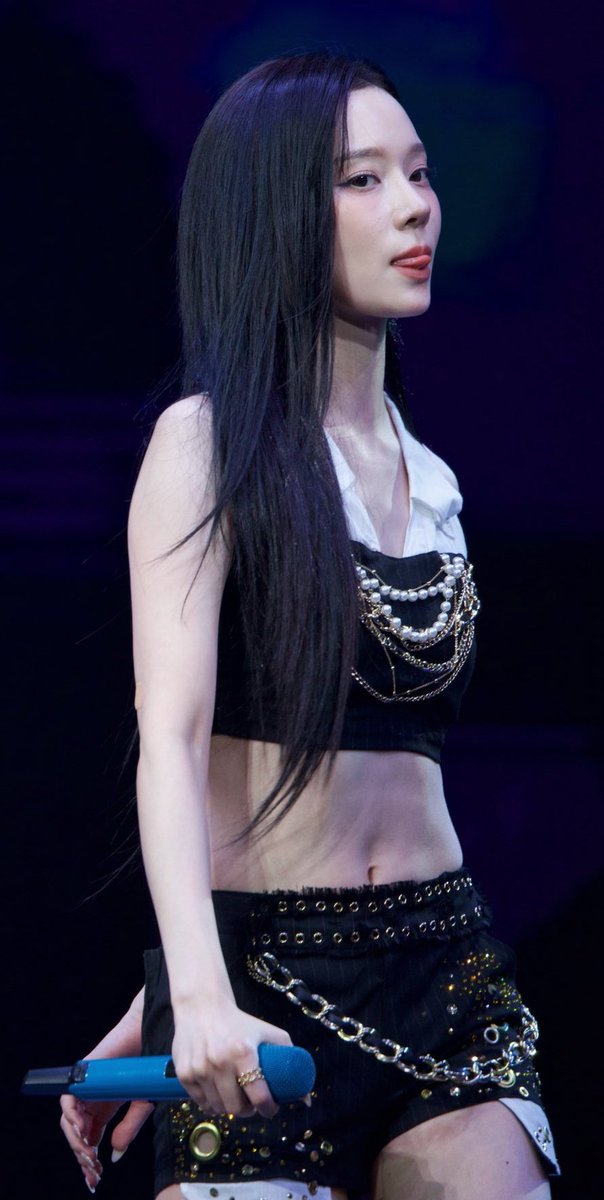 ​P. Gallery tweet media