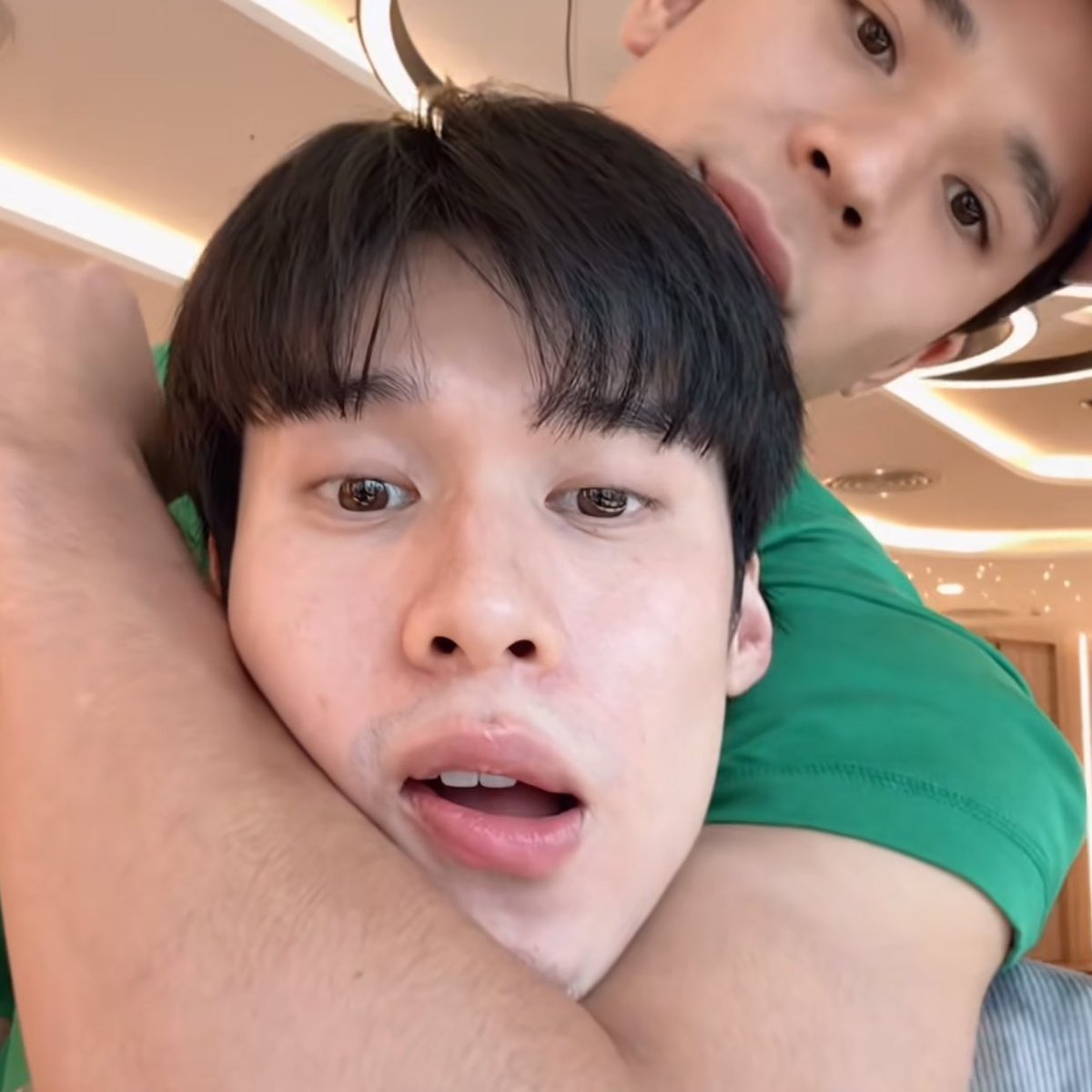 lana ❦ tweet media