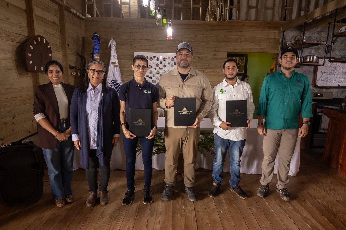 Ministerio de Medio Ambiente RD tweet media