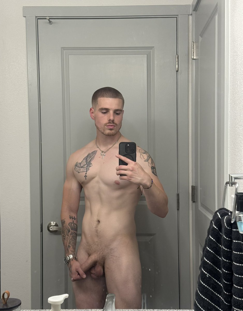 Julian Ultra tweet media