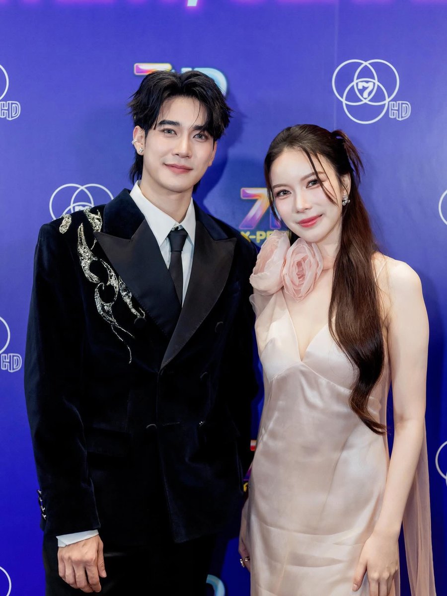 ชินชิง tweet media