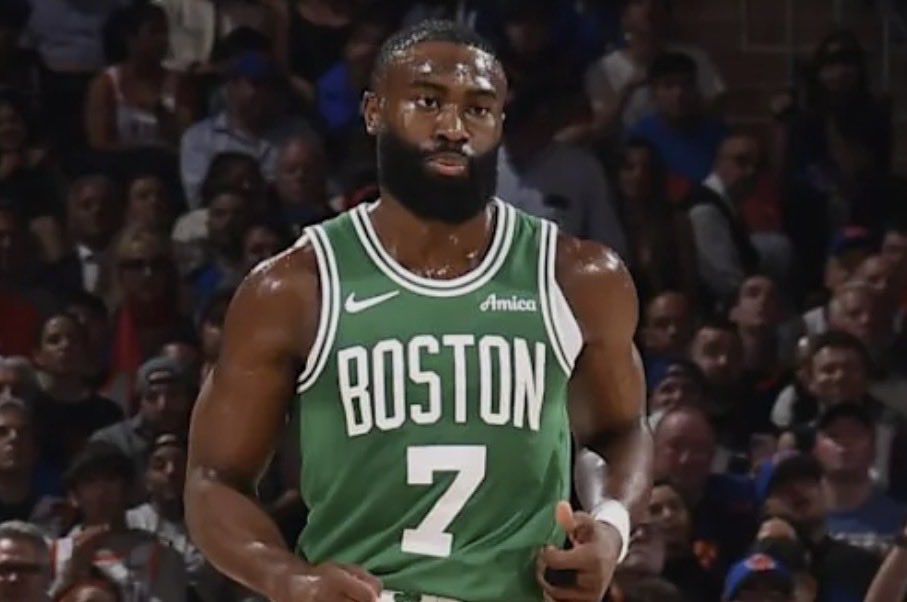 ᴅ ʀ ᴇ ᴡ tweet media