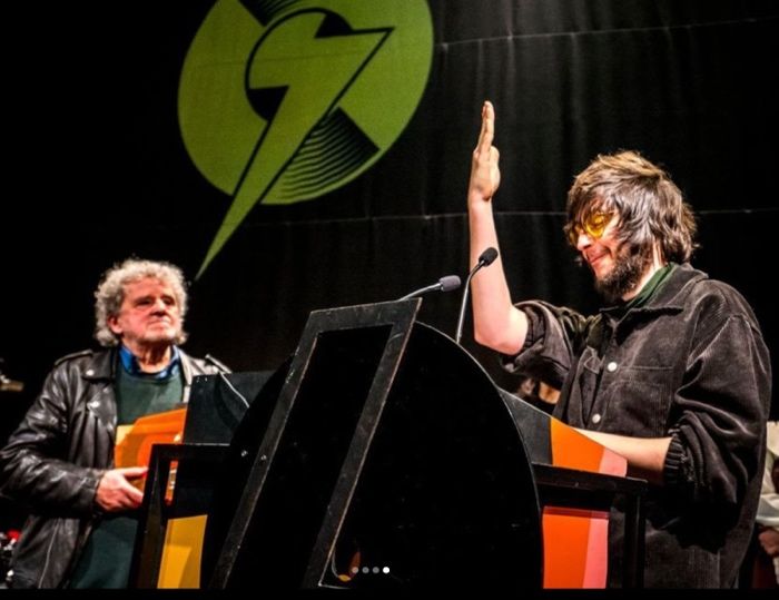 revistaindie.com tweet media