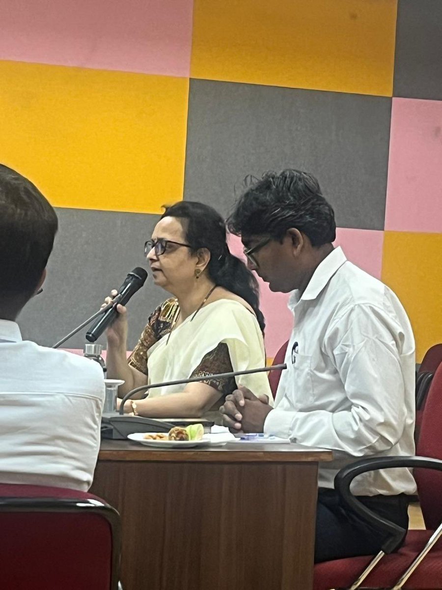 ICMRNIN's tweet photo. A vibrant media interaction at our Institute.
@PIB_India delegation from @DHRGoI met Director @BKulkarni_nin &amp; scientists, explored nutrition research for #publichealth &amp; realising Hon’ble PM @narendramodi’s vision of #ViksitBharat thru better nutrition
@ICMRDELHI @MoHFW_INDIA https://t.co/x3k2jpt3KM