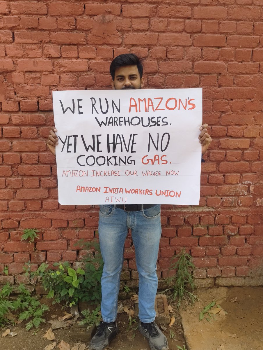 sisodia_rdx's tweet photo. We run Amazon warehouses yet we have no cooking gas Amazon increase our wages now @dharmendraind @AiwuInd @uniglobalunion @amazonIN #makeamazonpay @timesofindia @Make_Amazon_Pay https://t.co/2xaLAwYyWS