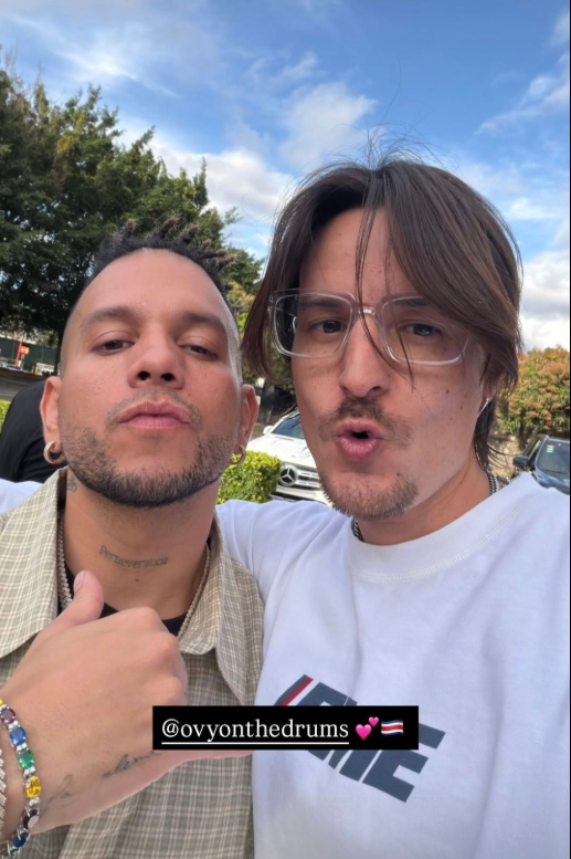 Danny_Oceanfans's tweet photo. Se viene colaboración ??? se imaginan una colaboración de Danny ocean para la W sound???
Un afrobeat al mejor estilo de Ovy on the drums junto  con el flow de los hits de Danny ocecan uuuuffff 🤯🤯🤯🤯 seria una de las mejores W sound de la historia
#dannyoccean #wsound https://t.co/f3l8JlmRpj