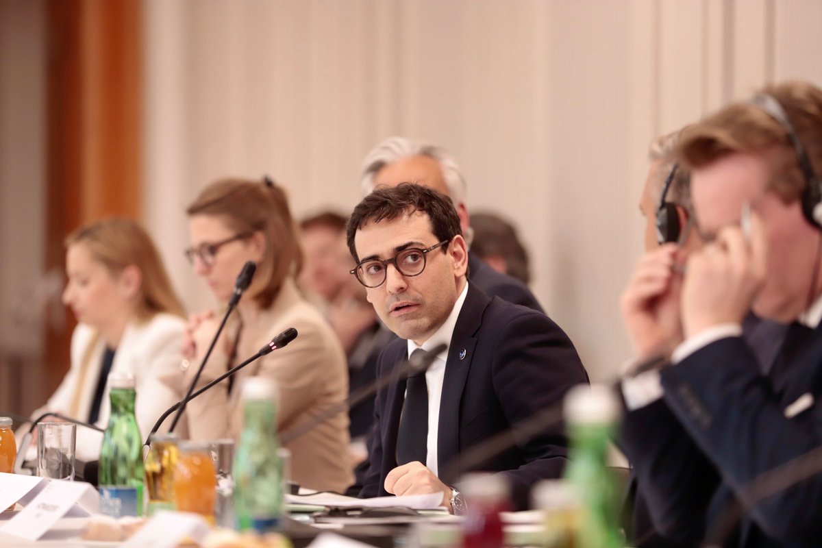 Stéphane Séjourné tweet media