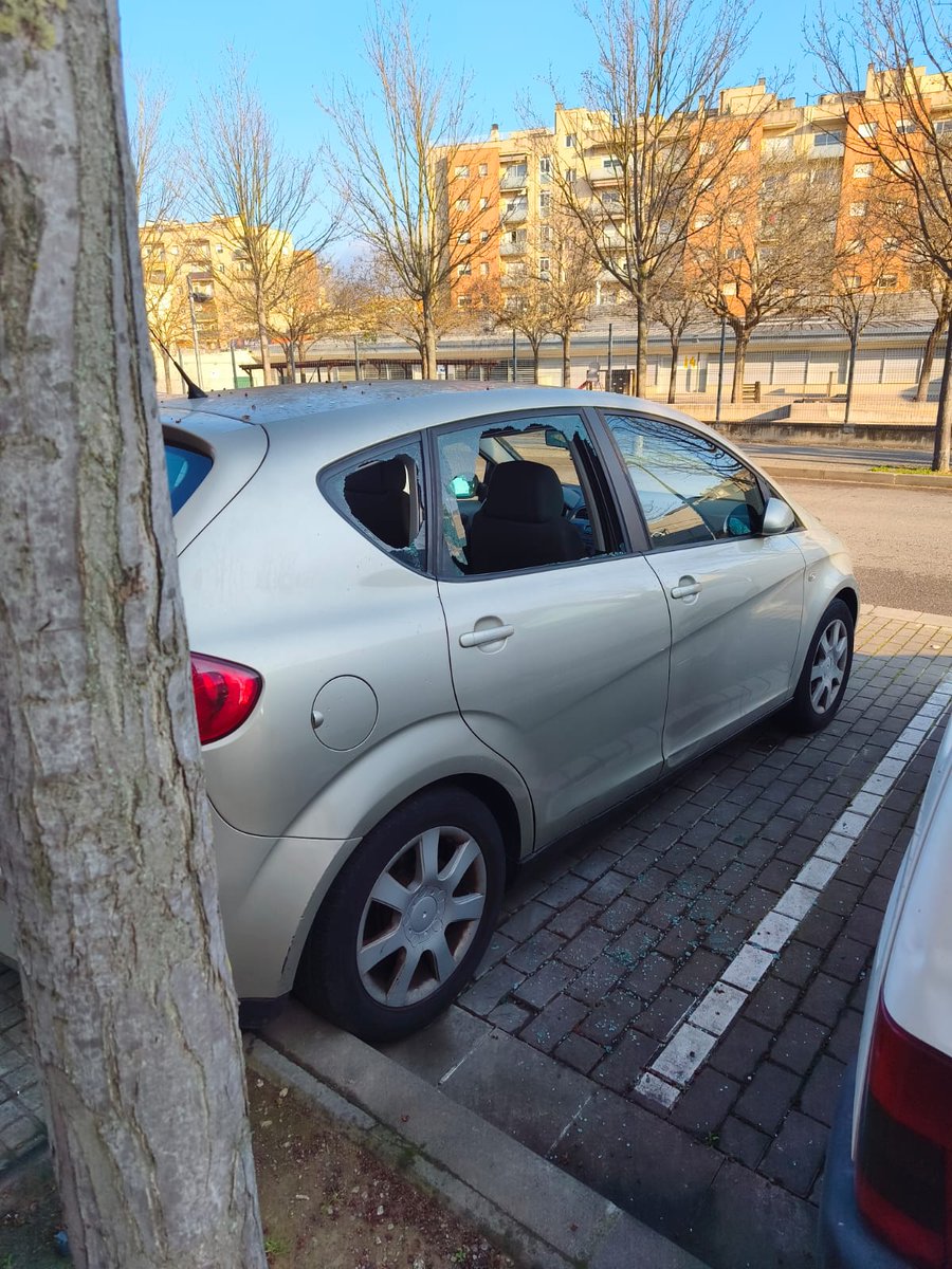 SergiFabri's tweet image. ⚠️ Una altra nit de robatoris... hem perdut el compte.

#Salt necessita un govern que prioritzi la seguretat, Salt necessita el doble de VOX.