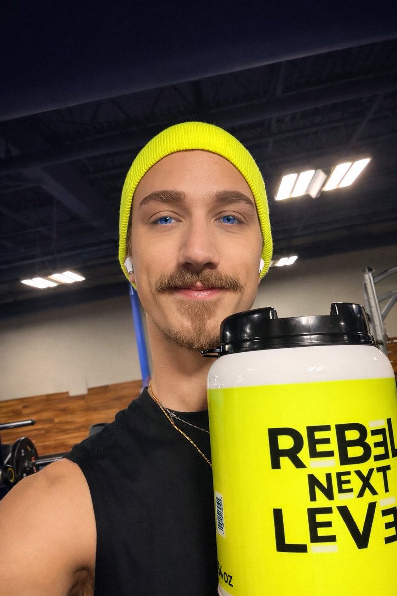 Sylveztor Steelbone 18+ tweet media