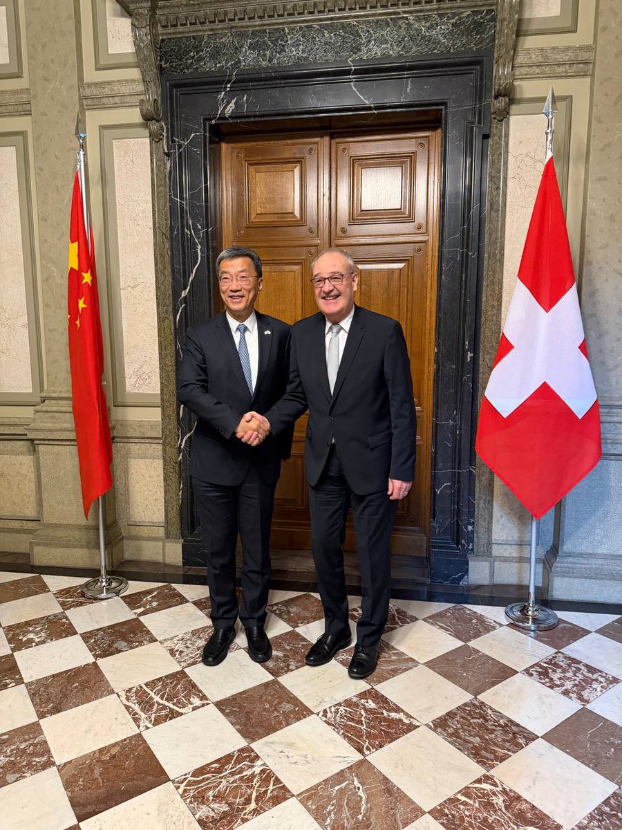 Guy Parmelin tweet media