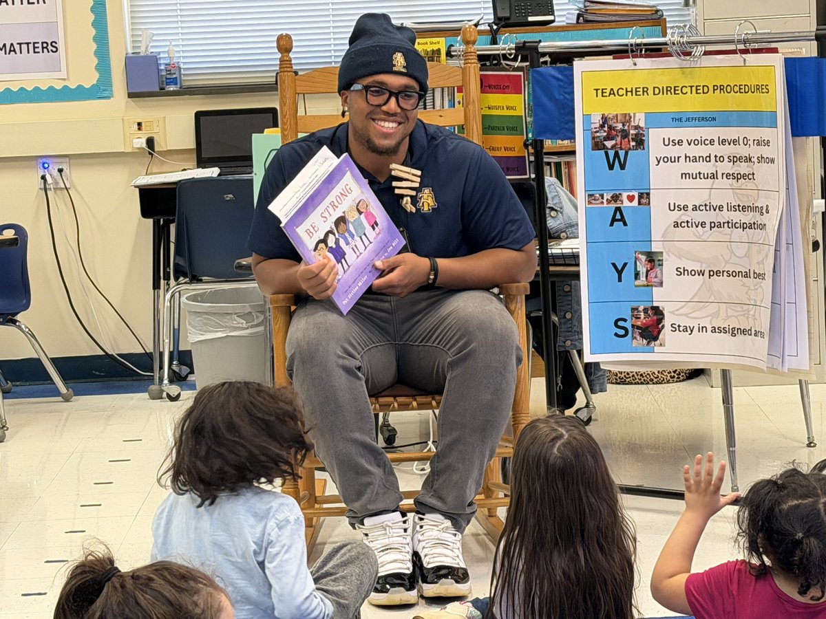 Aggie Pride tweet media