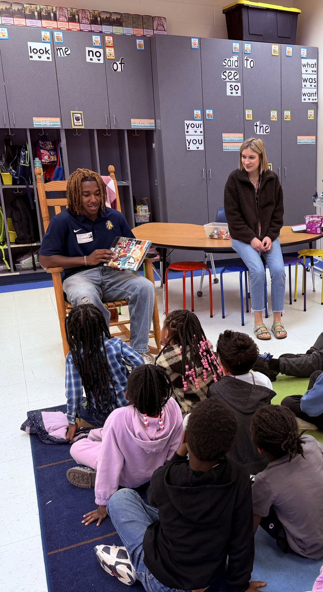 Aggie Pride tweet media