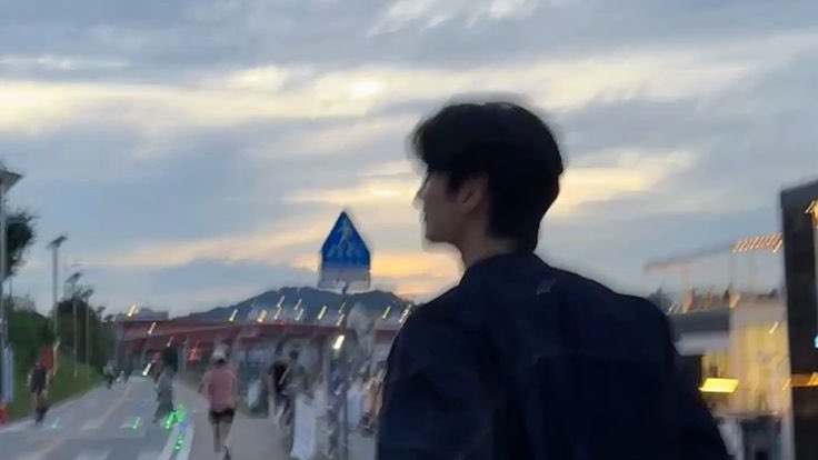 ☾ Janu. tweet media