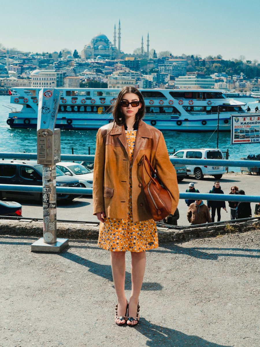 vivian 💭 tweet media