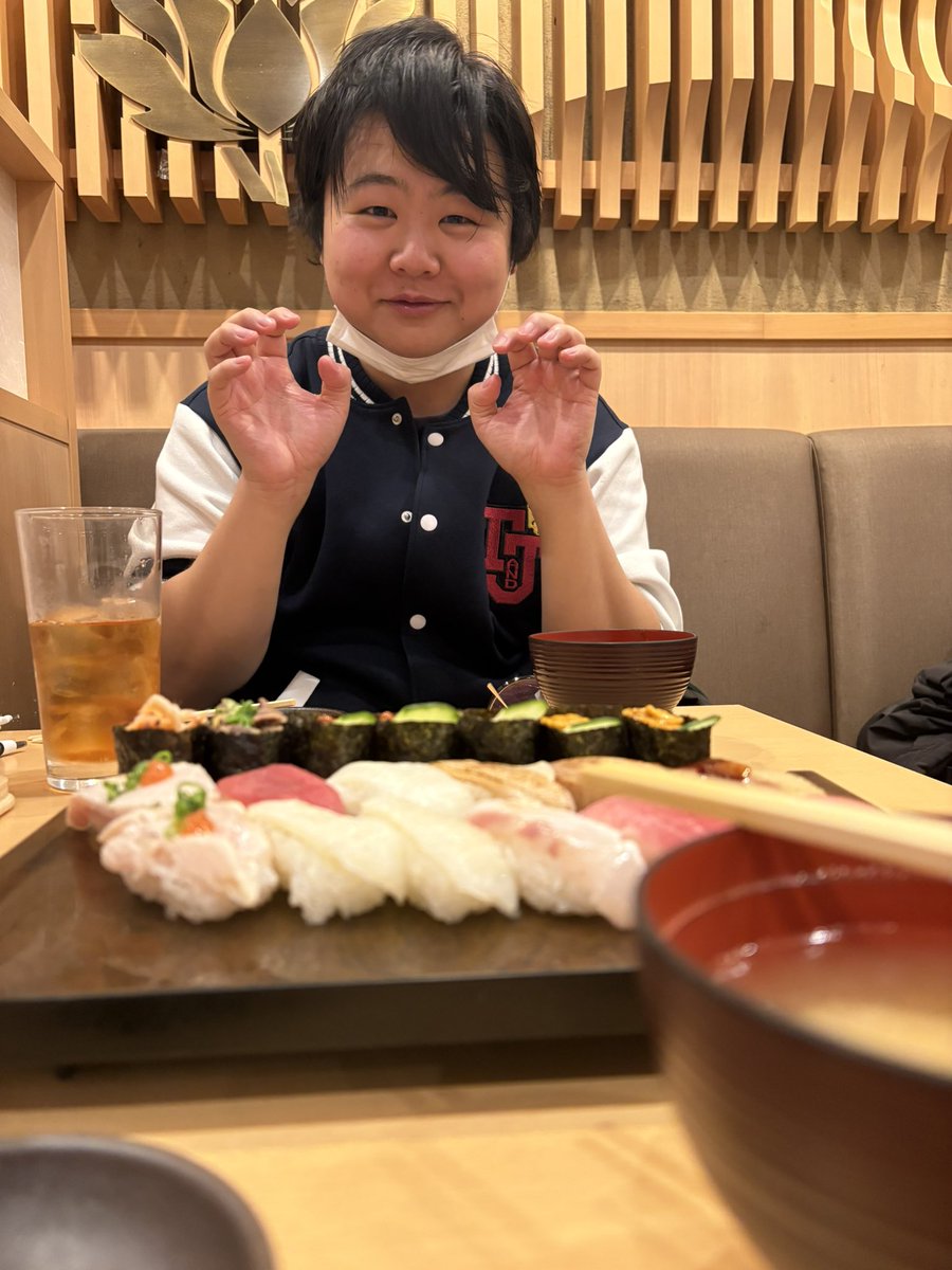 大王 山内仁平 tweet media