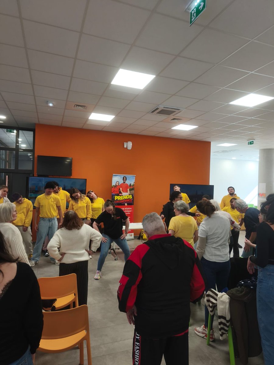 departement13's tweet photo. 🧓 Silver Geek : nos aînés en compétition à #Marseille
Le 19 mars, plusieurs #seniors de nos maisons du bel âge ont participé au tournoi inter-établissements Silver Geek à la #MPJS de #Marseille.
🎮 Ce rendez-vous, prolongement des ateliers numériques menés dans nos établissements, a permis de valoriser l’engagement de nos adhérents tout en favorisant un moment #intergénérationnel.
En savoir plus sur nos #MBA 👉 https://t.co/qHsS1sTgPU