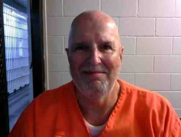 KarineOmry's tweet photo. On March 31, Florida plans to execute #JamesDuckett before DNA testing is complete and all evidence is fully examined. This is not justice. Please sign the petition to halt his execution: https://t.co/wT093SKFr8 

#StopExecutionsFlorida https://t.co/8zNfDe28F9