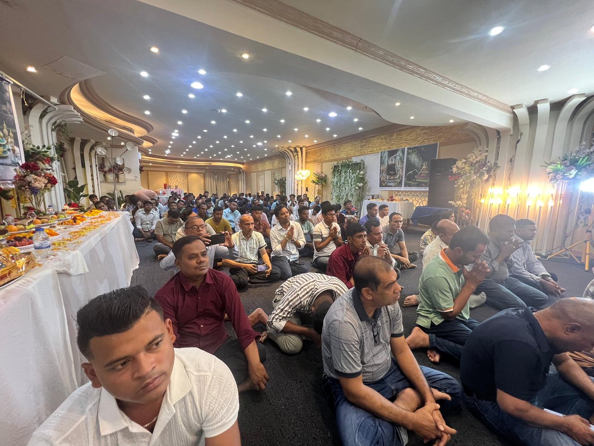 saranangkar's tweet photo. সংযুক্ত আরব আমিরাতে এই প্রথমবারের মতো সর্ববৃহৎ পরিসরে অনুষ্ঠিত হয়েছে অষ্টবিংশতি বুদ্ধ পূজা, অগ্রশ্রাবক  ও অশীতি মহাশ্রাবক, উপগুপ্ত ভান্তের পূজা ও সংঘদান, অষ্টপরিষ্কার দান এবং পূজনীয় ধুতাঙ্গ সাধক ভদন্ত শরণংকর মহাথের মহোদয়ের ১৫তম ধুতাঙ্গ বর্ষপূরণ ও একক সদ্ধর্মদেশনা অনুষ্ঠান। https://t.co/Dr4BfCyD8G
