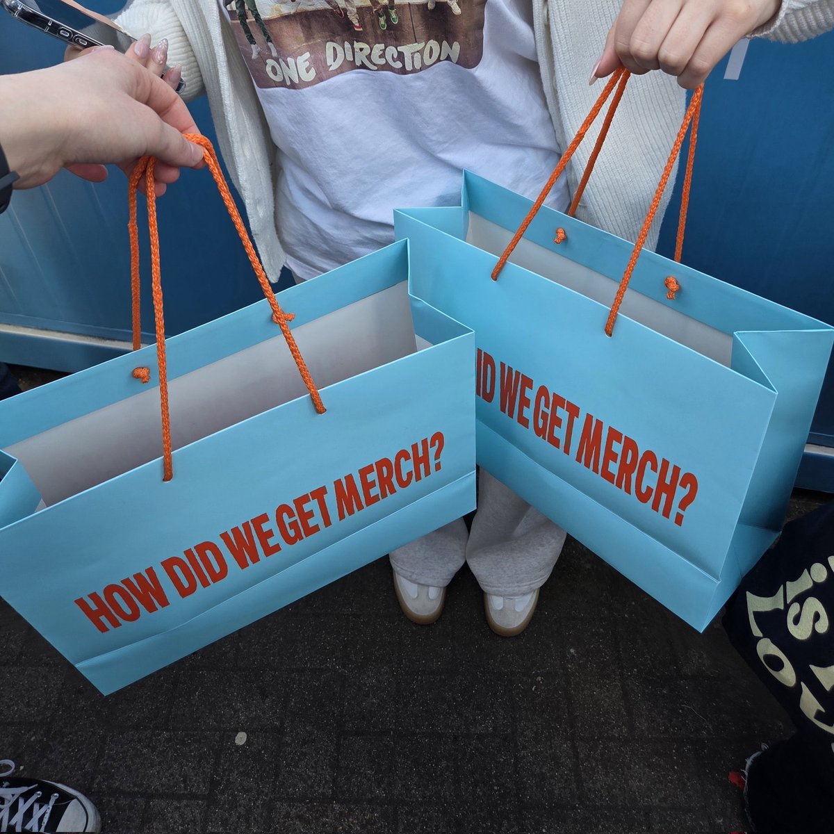 Louis Updates Poland tweet media