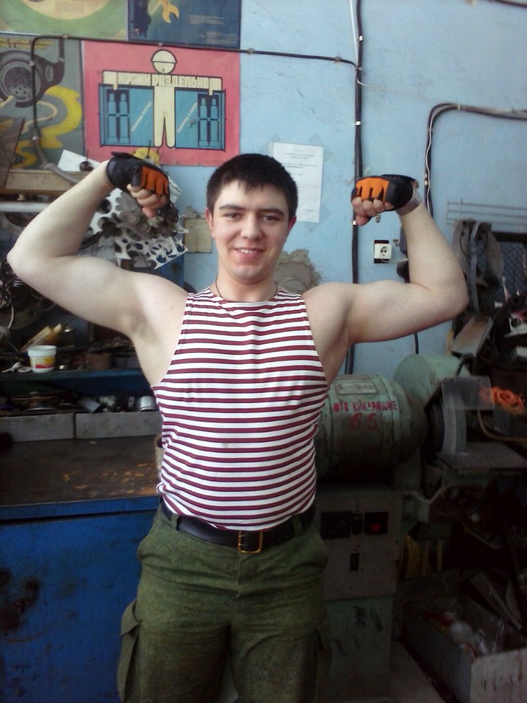 3380Esk's tweet photo. @tomnaya_satana Это было, ЕБАТЬ, 13 лет назад. 13, КАРЛ.🥲 https://t.co/Mzzo9cZ2sF