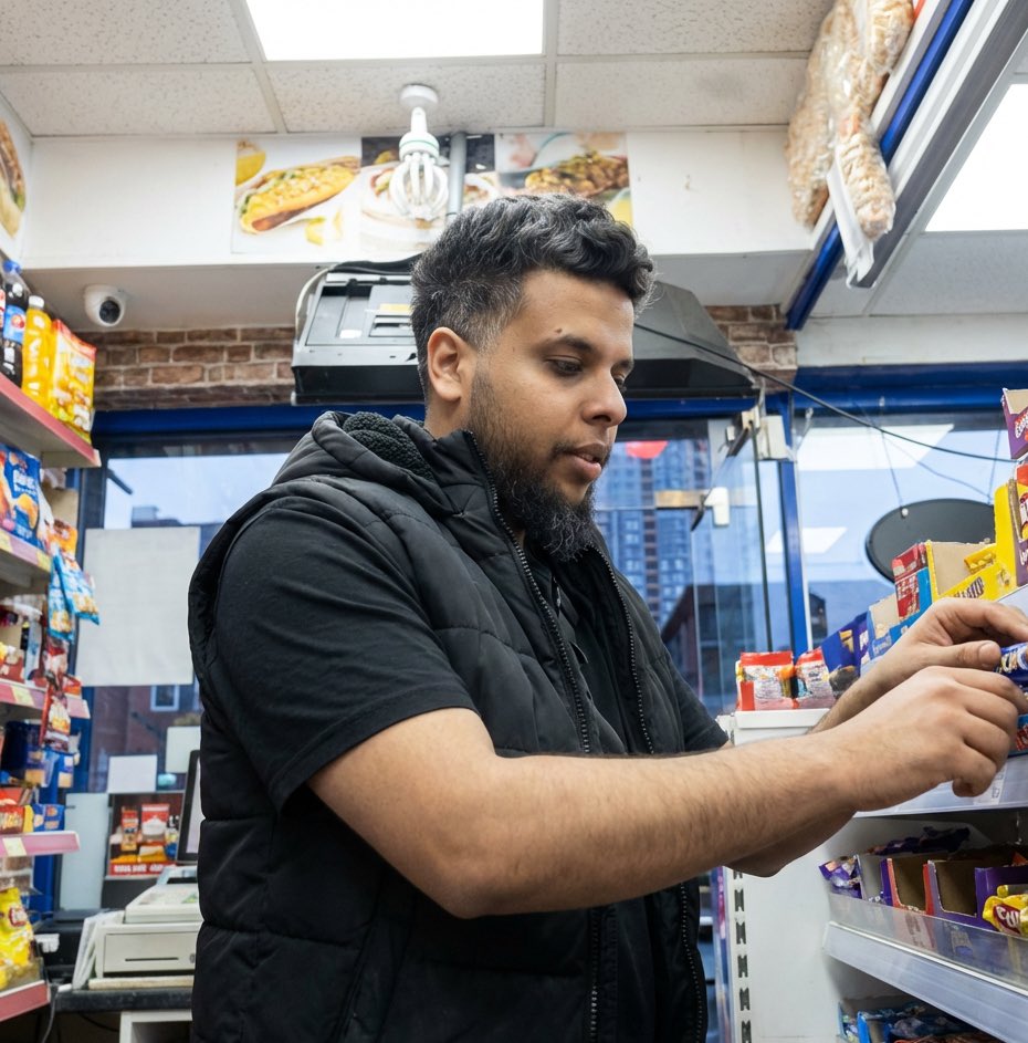 مُستهدف tweet media