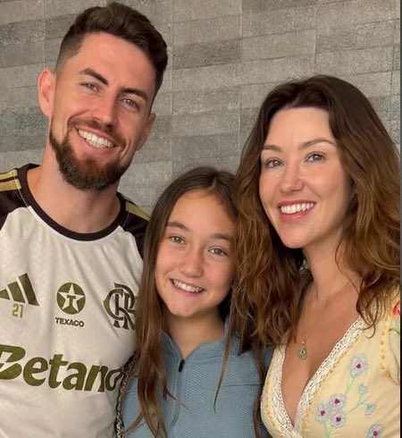 UpdateCharts tweet media