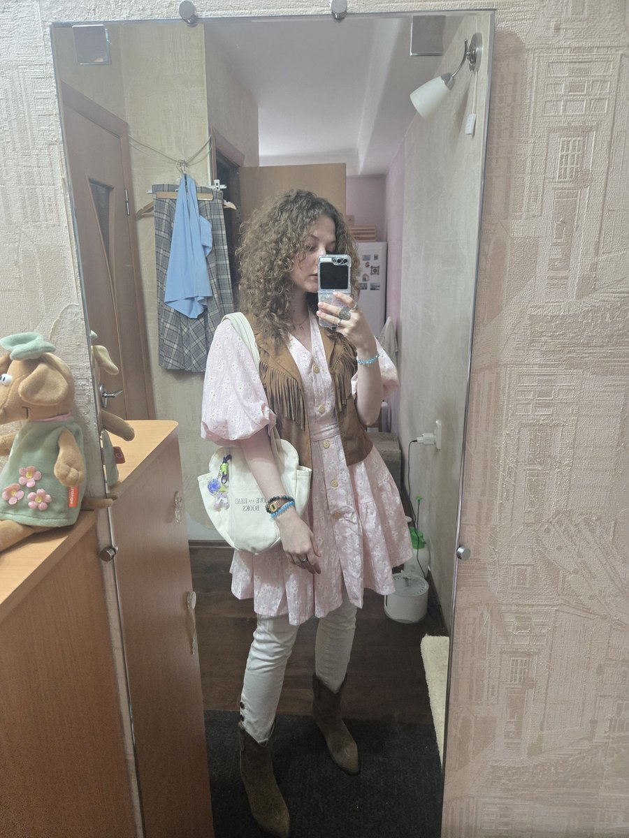 choco_emo's tweet photo. У мамули сегодня день рождения 
Ели пышки, смотрели Гальцева
Радовались https://t.co/hYal0vv31D