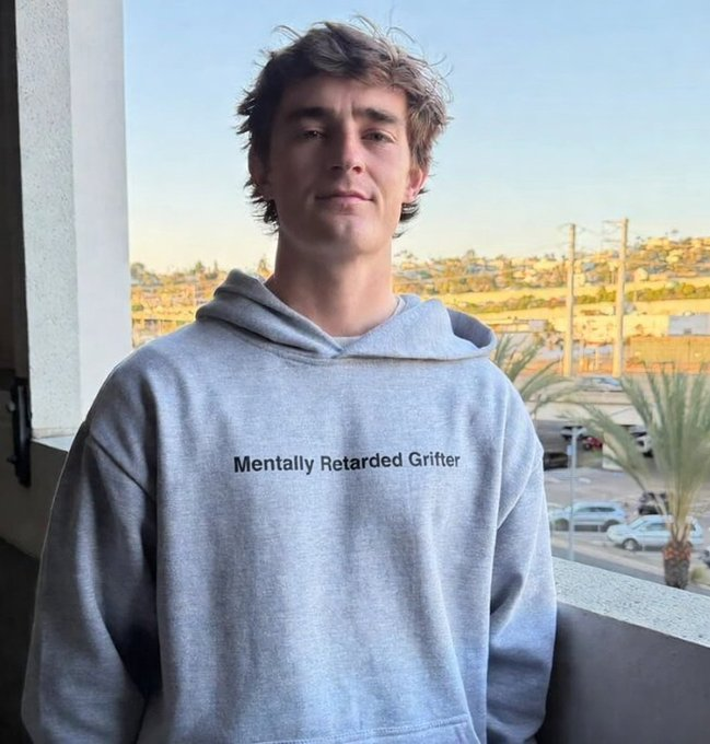 TruthBot5000 tweet media