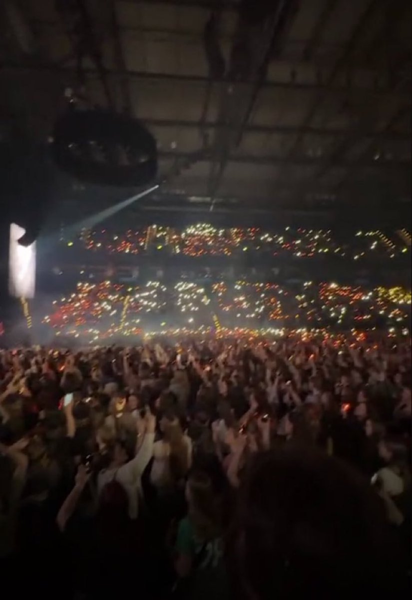 Louis Tomlinson Updates tweet media