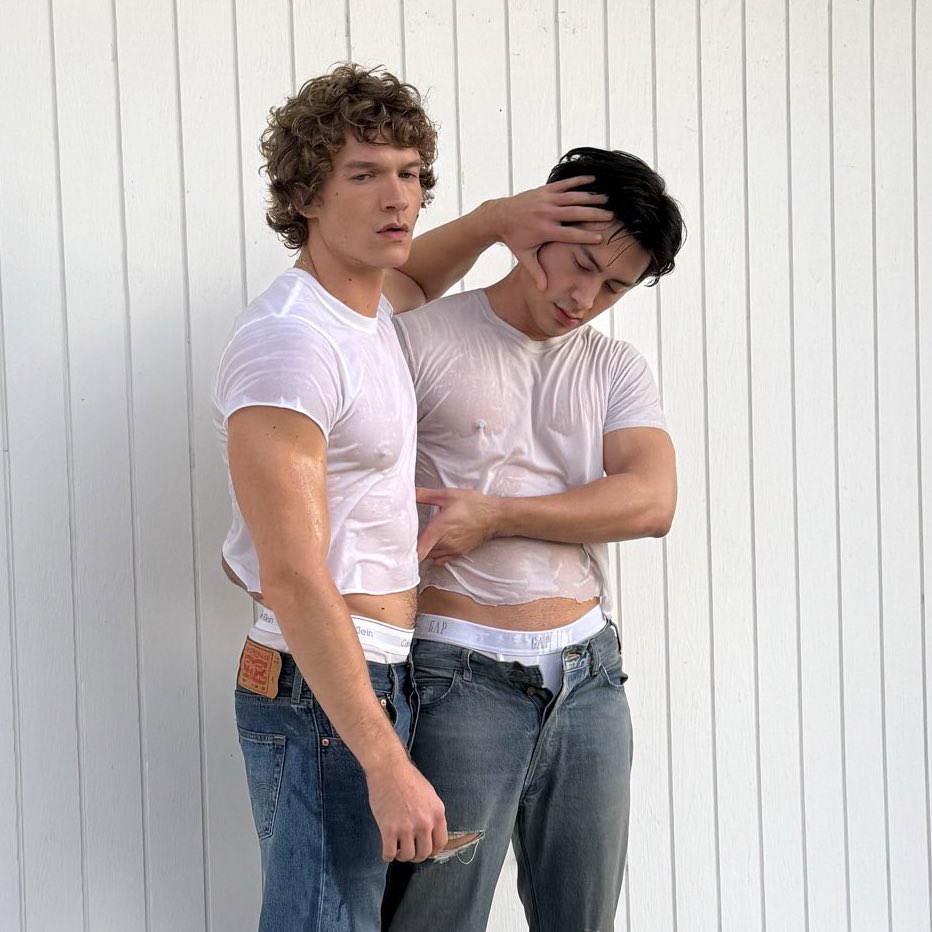 nadine (pronounced freak) tweet media