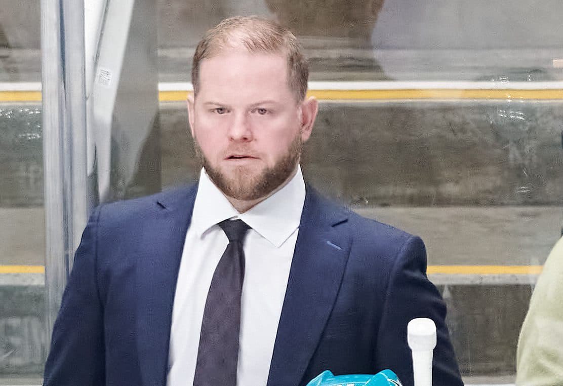 ella andi tweet media