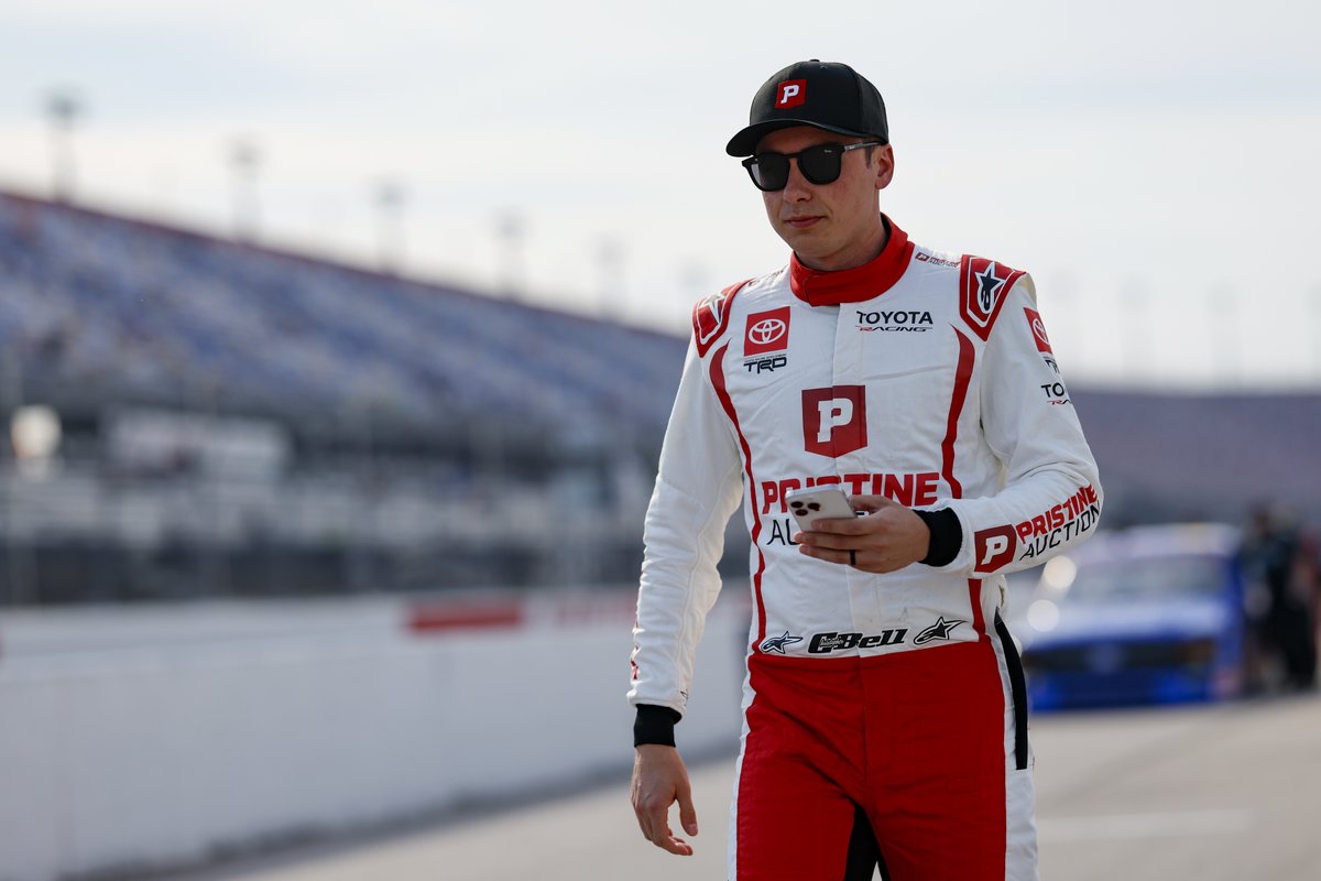 Pristine Auction tweet media