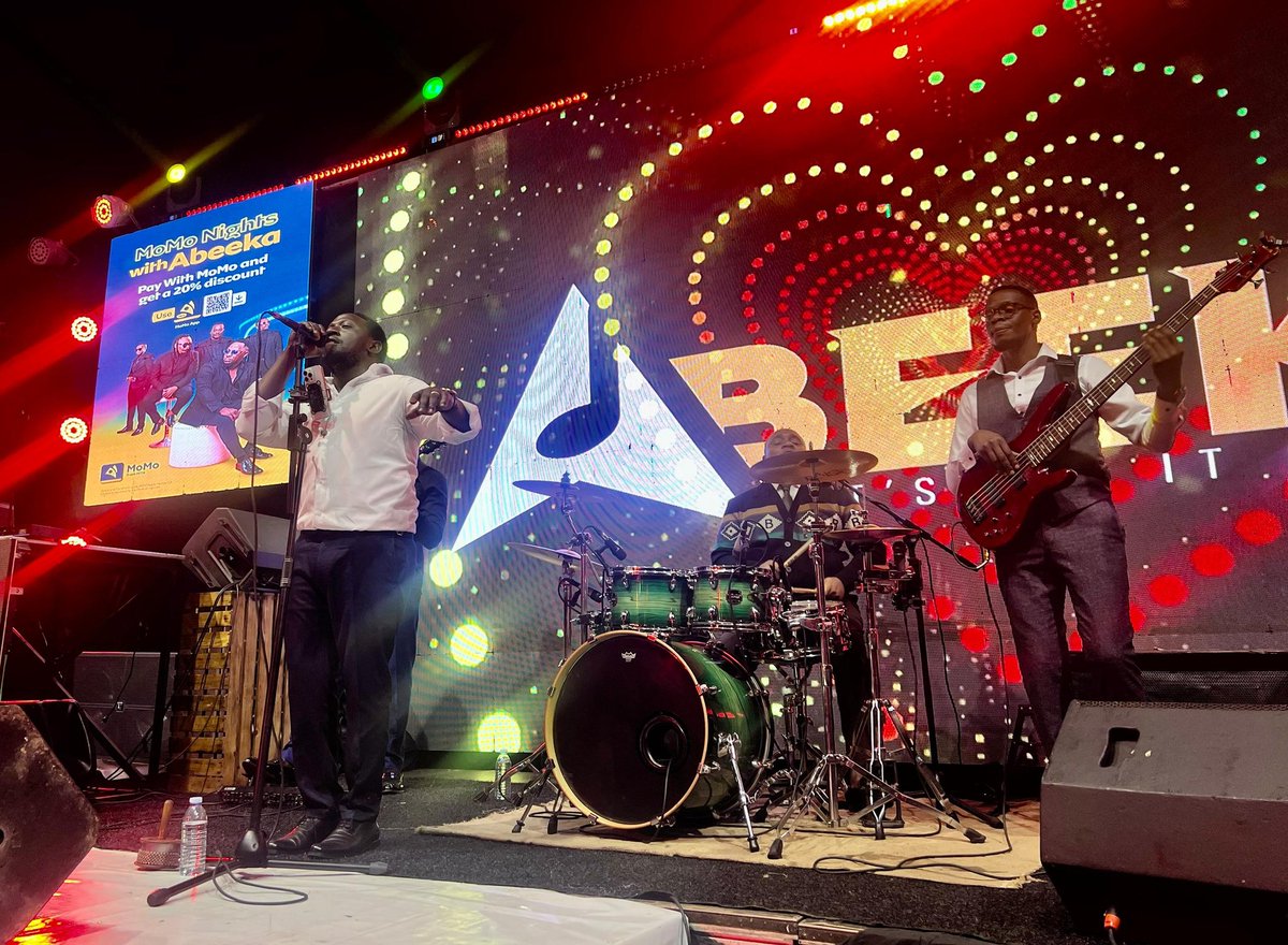 🎓 Economist 🕵📈 tweet media