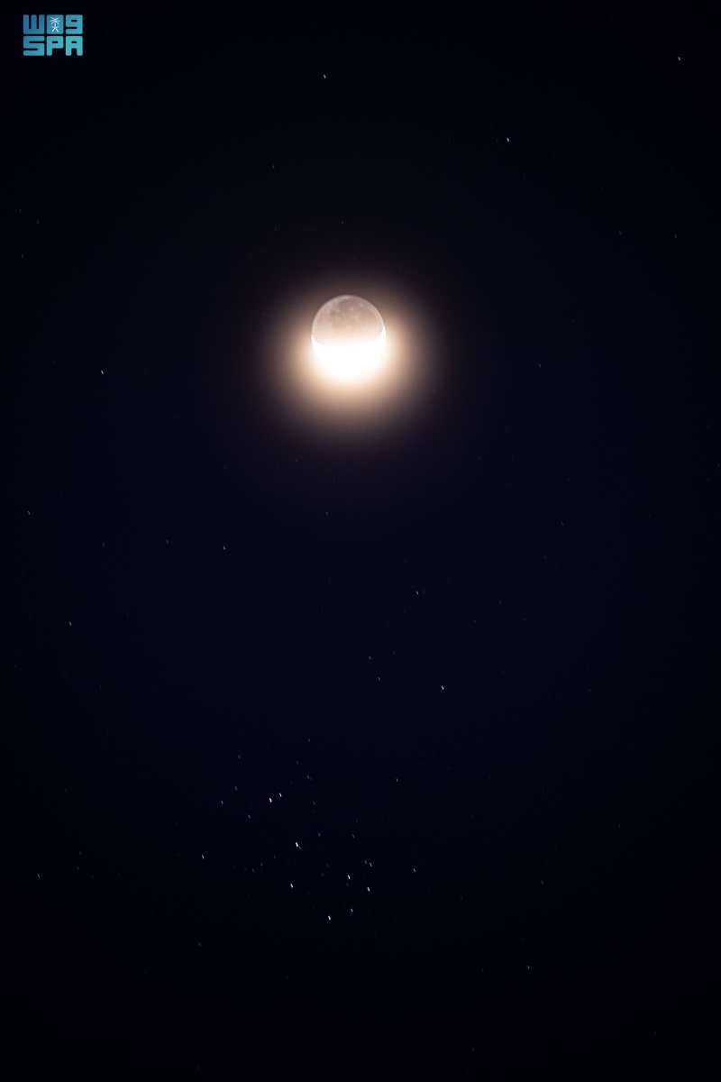 تشهد سماء المملكة هذه الليلة اقتران نجوم الثريا مع القمر، في ظاهرة فلكية يُطلق عليها عند العرب "قران خامس"، وتُعد من العلامات الموسمية المرتبطة ببداية الشهر الثاني من فصل الربيع
al-jazirahonline.com/2026/03/23/491…